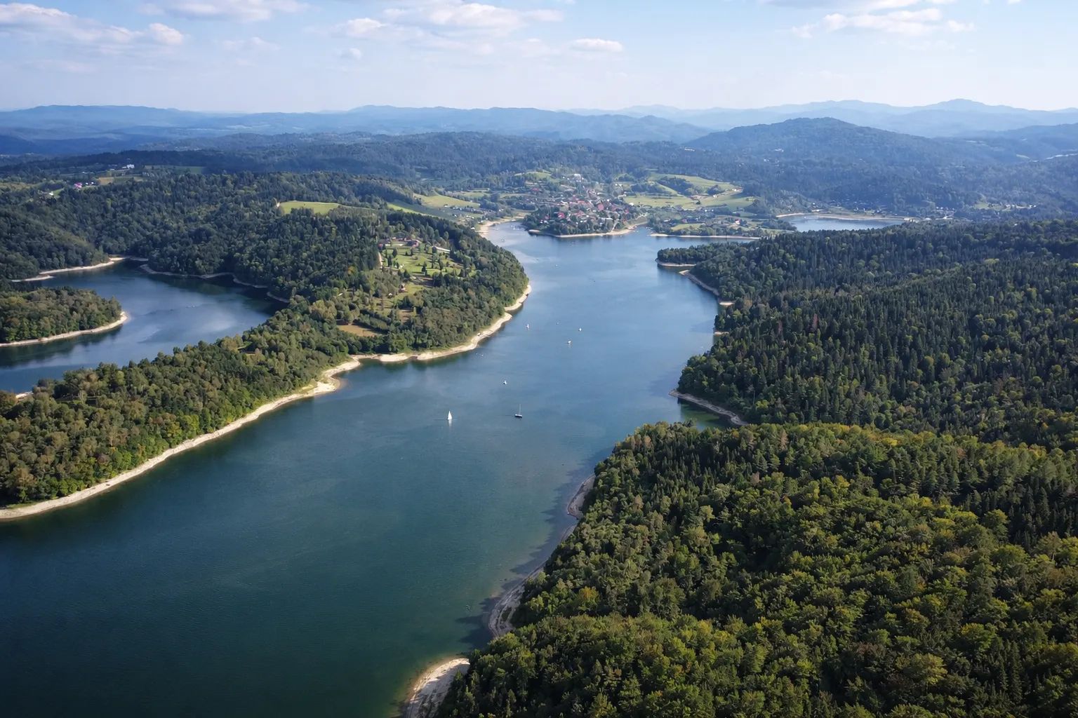Bieszczady atrakcje turystyczne — panorama
